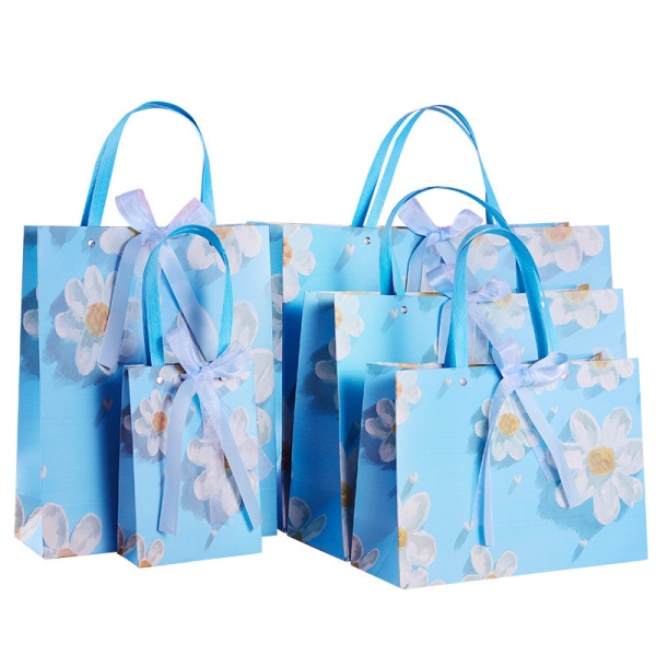 Paket podarochnyy Yokee Flowers 32*25sm