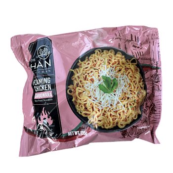 Лапша The Han Kitchen Flaming Chicken Carbonara острая курица в соусе карбонара 135г